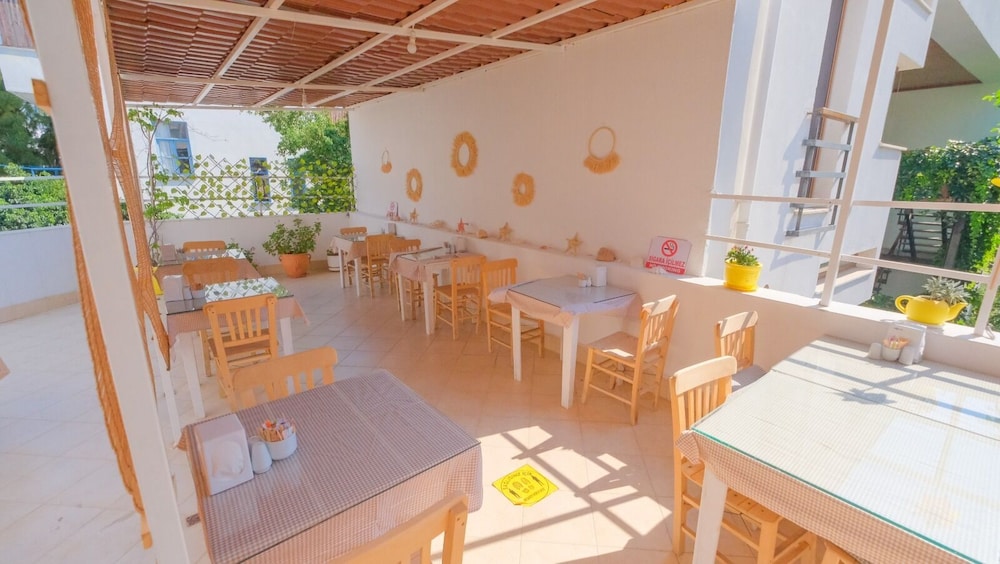 Mimosa Pension 30/45