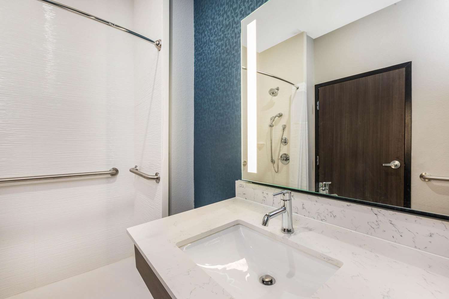 La Quinta Inn & Suites by Wyndham Galveston West Seawall 47/48