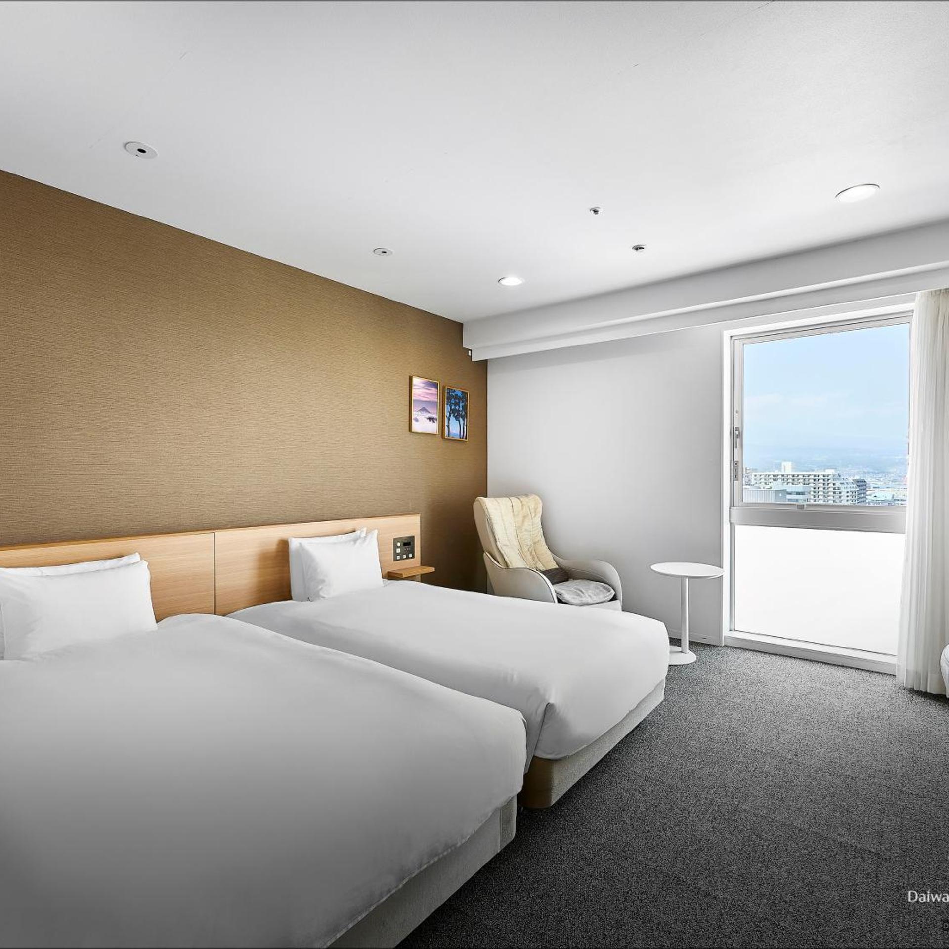 Hollywood, Twin Beds