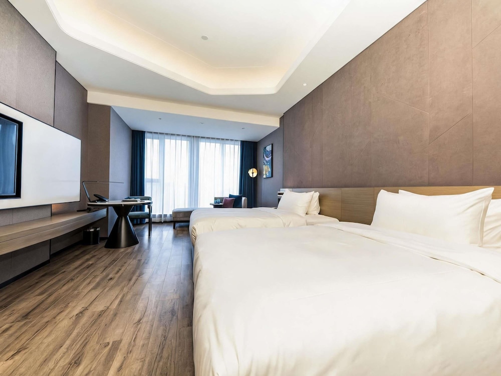 Mercure Xian Hi Tech Zone 25/60