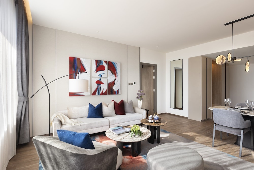 Ascott Embassy Sathorn 27/49