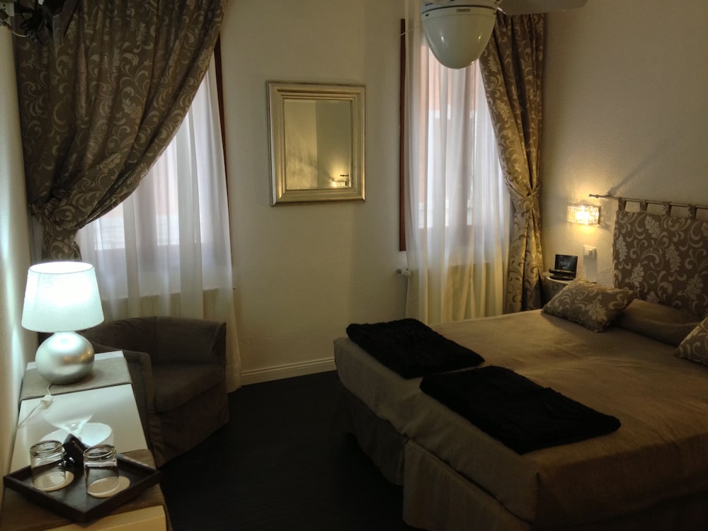 Albergo Marin 31/50