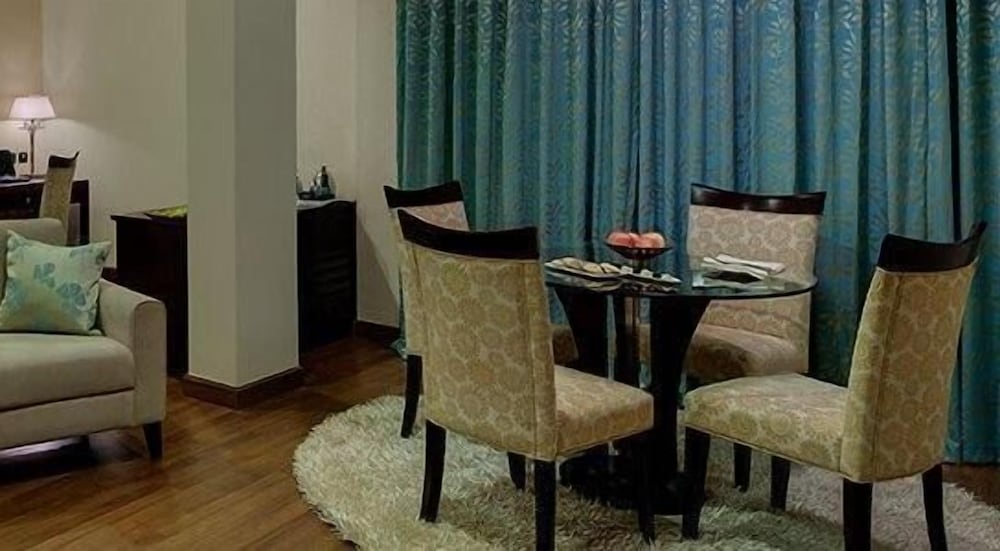 Royalton Hyderabad 28/48