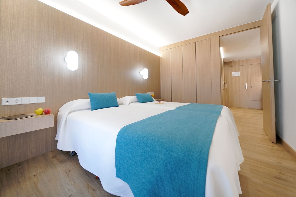 Aparthotel Parque La Paz 12/50