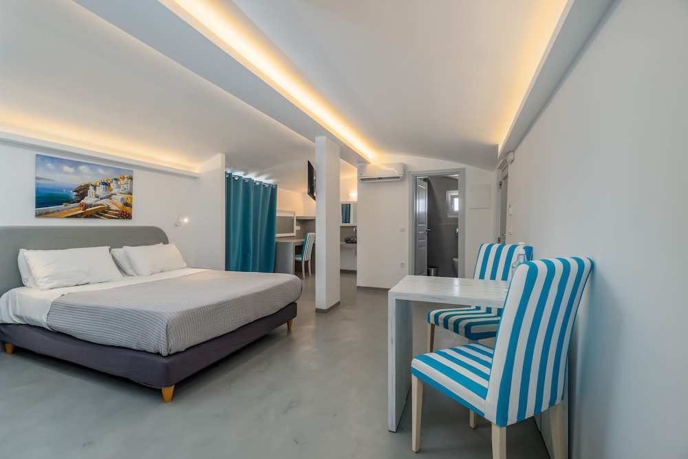 Central Fira Hotel 26/62