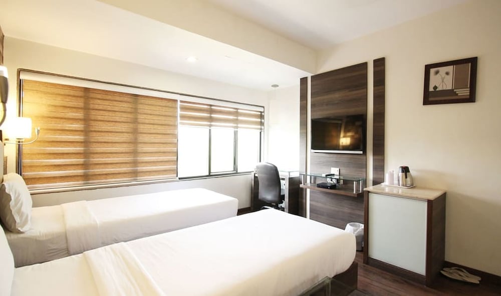 Hotel Aaram Orchard 5/47
