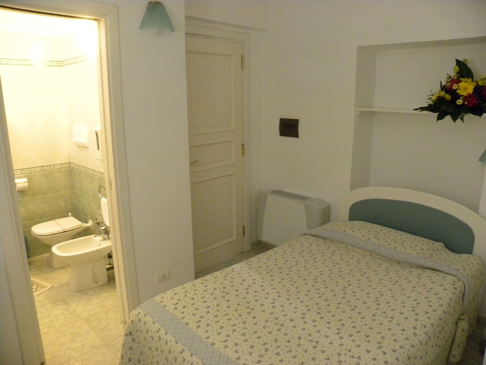 Hotel Ristorante Borgo La Tana 8/50