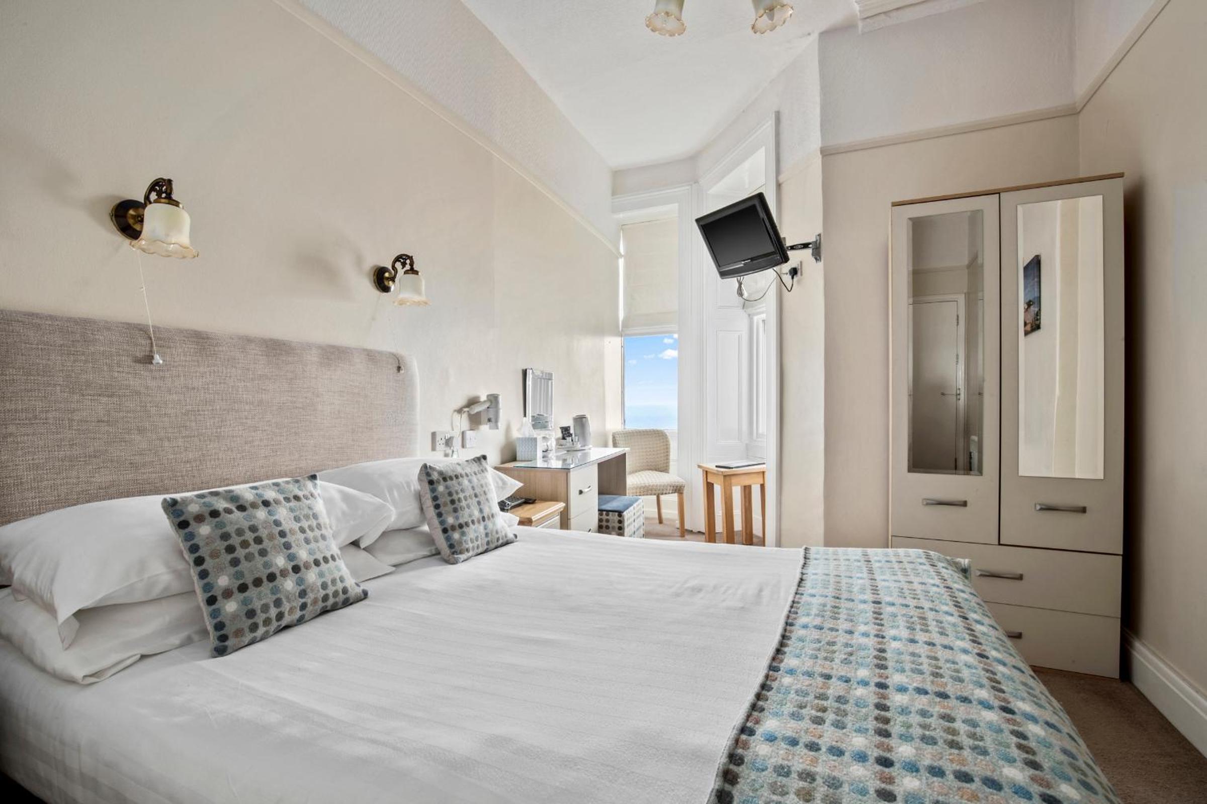 Giltar Hotel 6/55