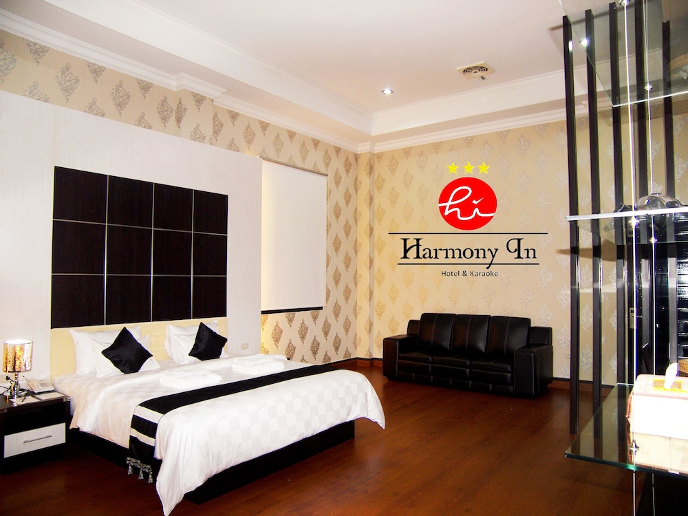 Hotel Harmony In Pontianak 13/62