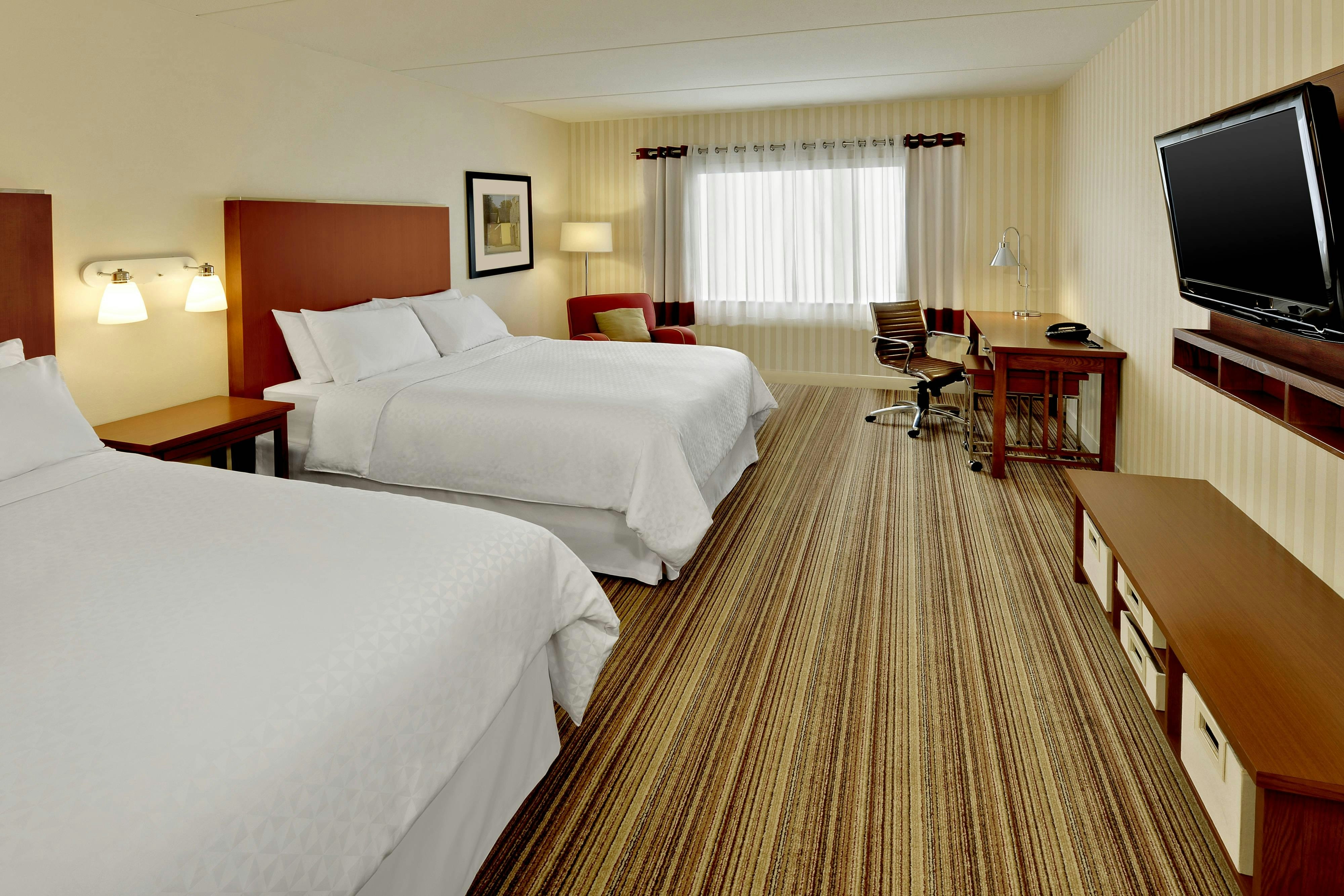 Room at FOUR POINTS BY SHERATON CAMBRIDGE KITCHENER, ONTARIO, CAMBRIDGE - ONTARIO