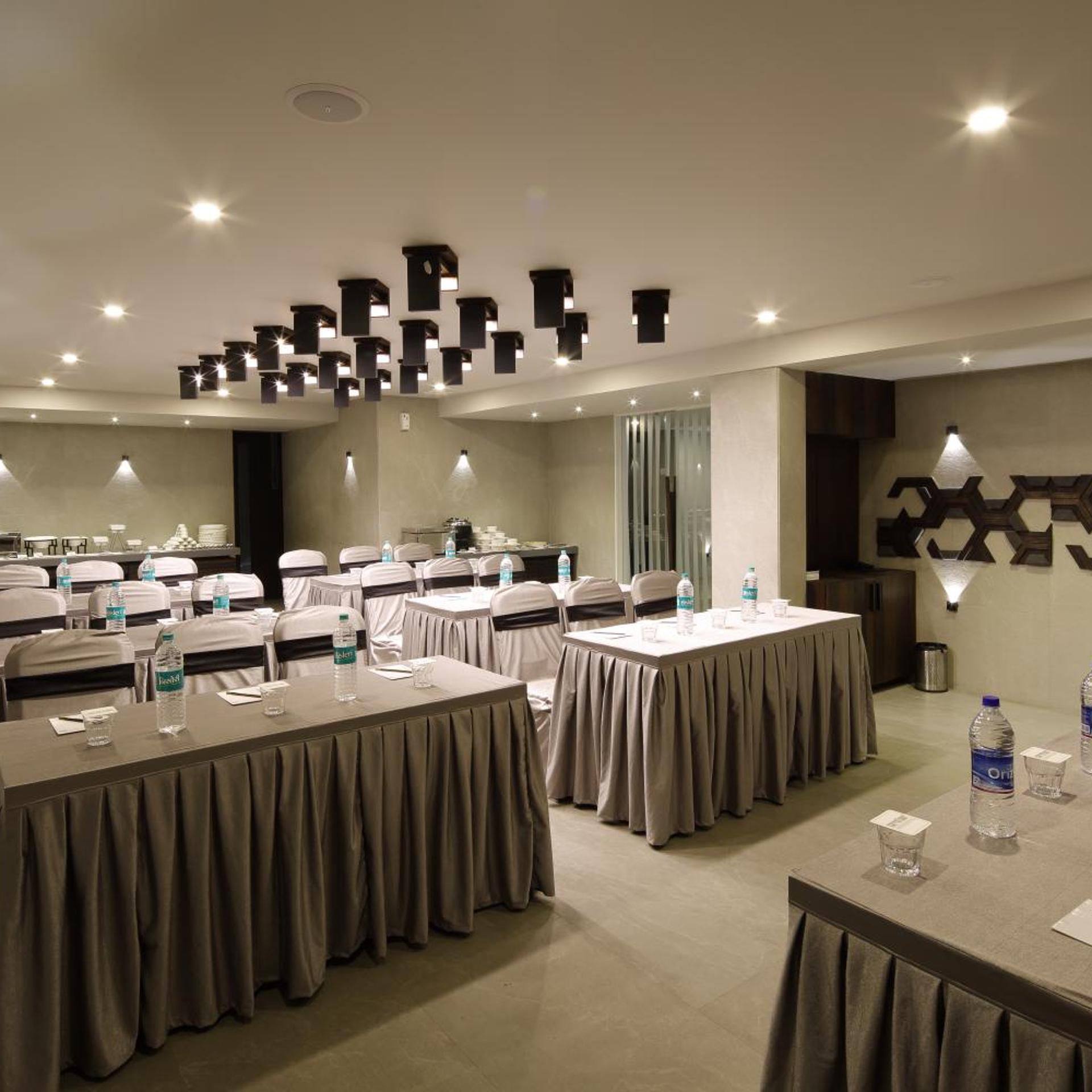 Hotel Carrefour 41/52