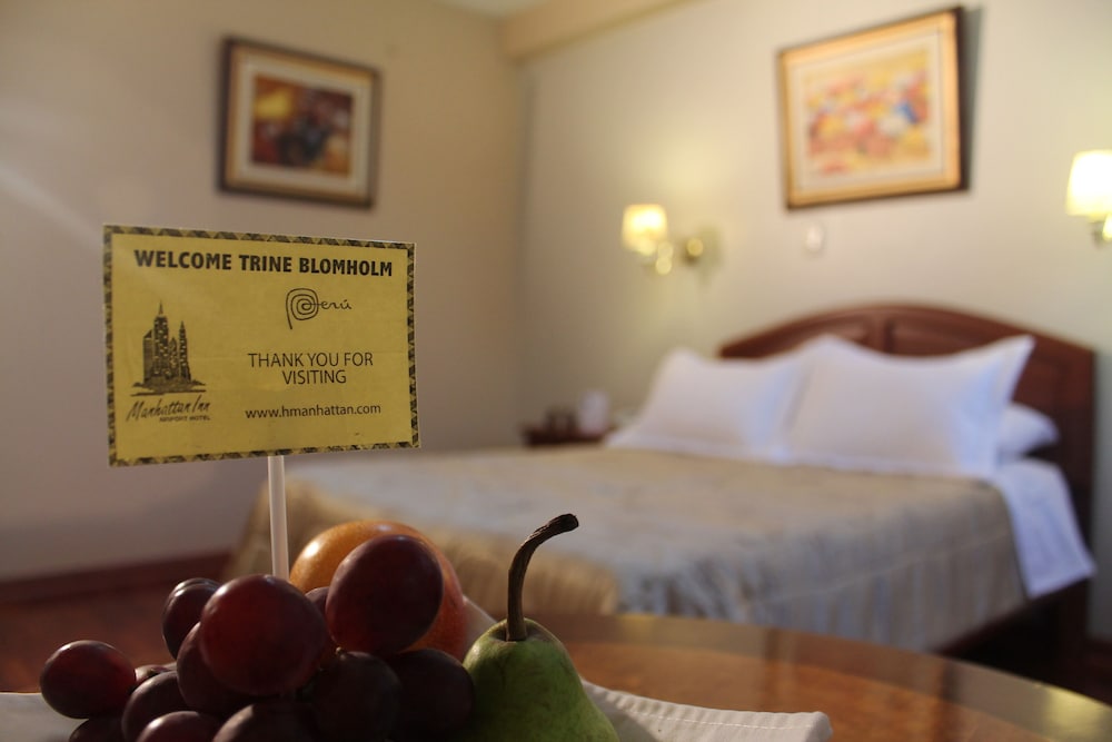 MANHATTAN INN AIRPORT HOTEL 30/73