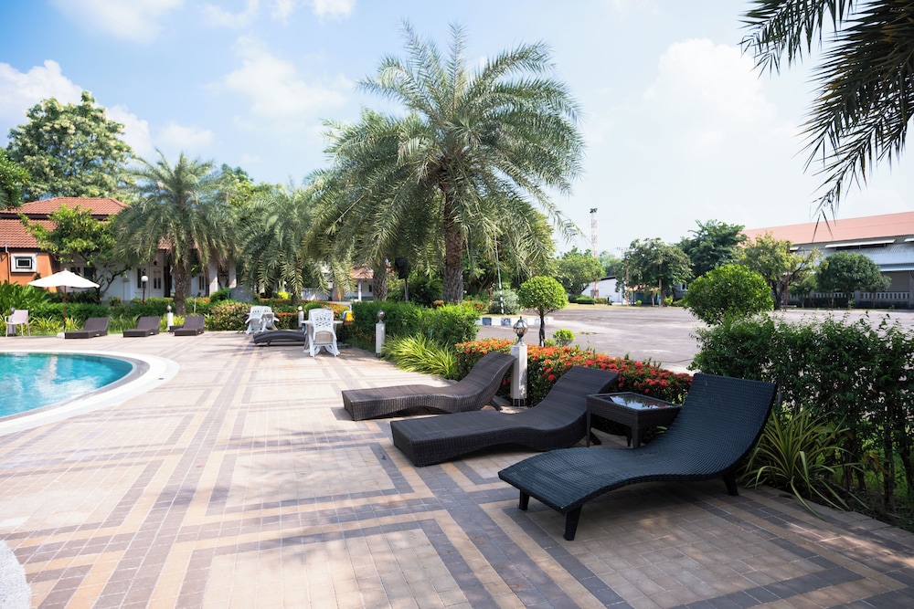 Siamgrand Hotel 63/71
