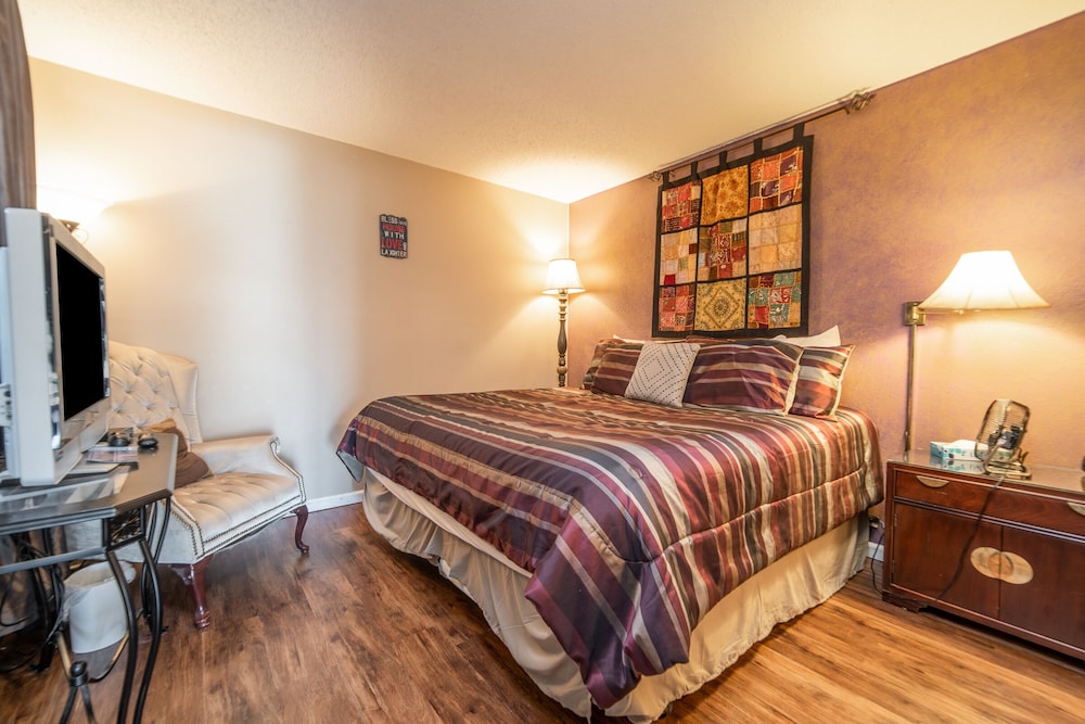 Pointe Royale Condominium Resort & Golf Course 34/81