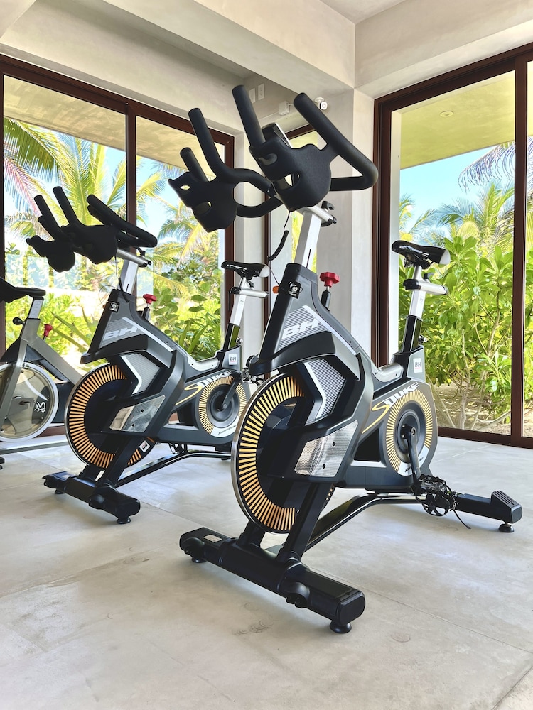 Marea Beachfront Villas 26/50