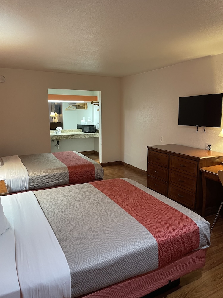 Motel6 Pooler, GA - Savannah Airport 14/50