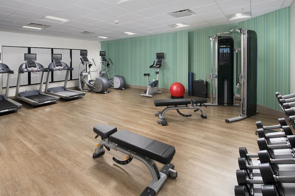 Holiday Inn Express Suites Baltimore Bwi Airport North Ex Wingate By Wyndham 35/69