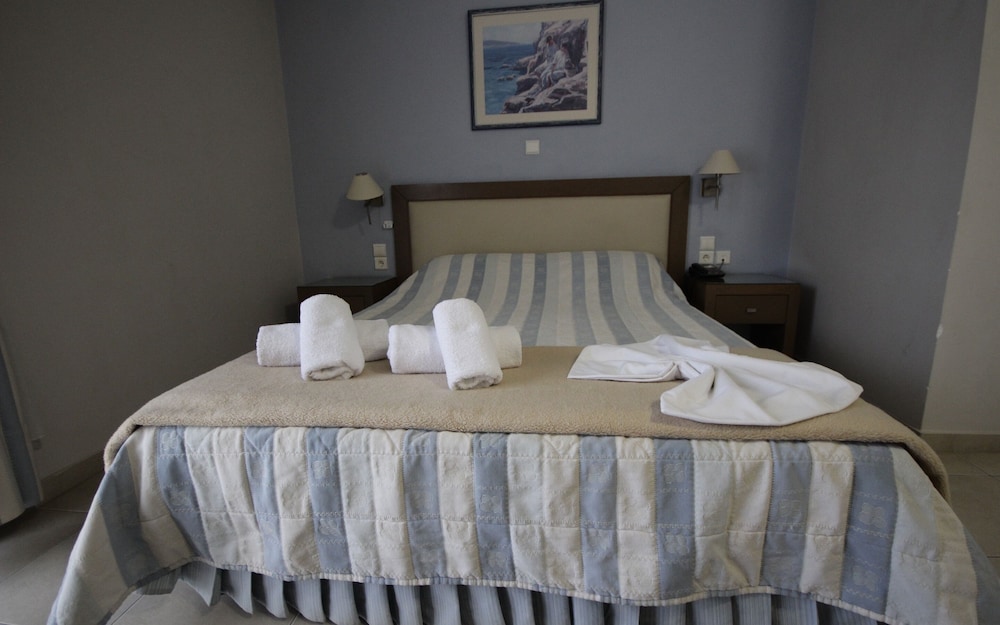 Philoxenia Hotel 21/75