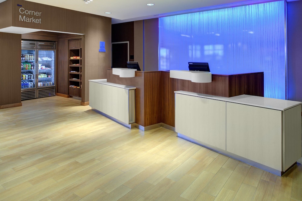 Fairfield Inn Suites Flagstaff East 10/38