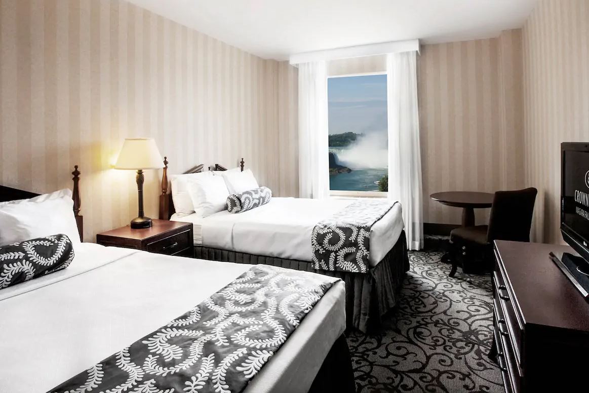 Upper, 2 Queen Beds, Falls View