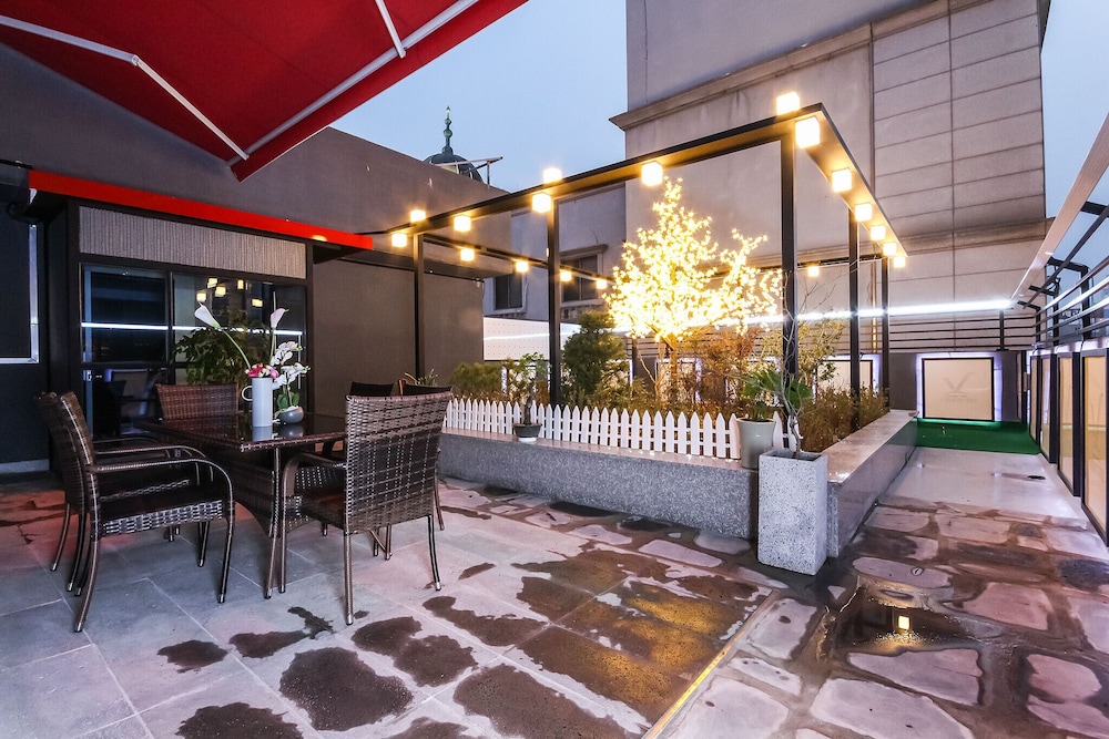 Business Hotel Venture 6/29