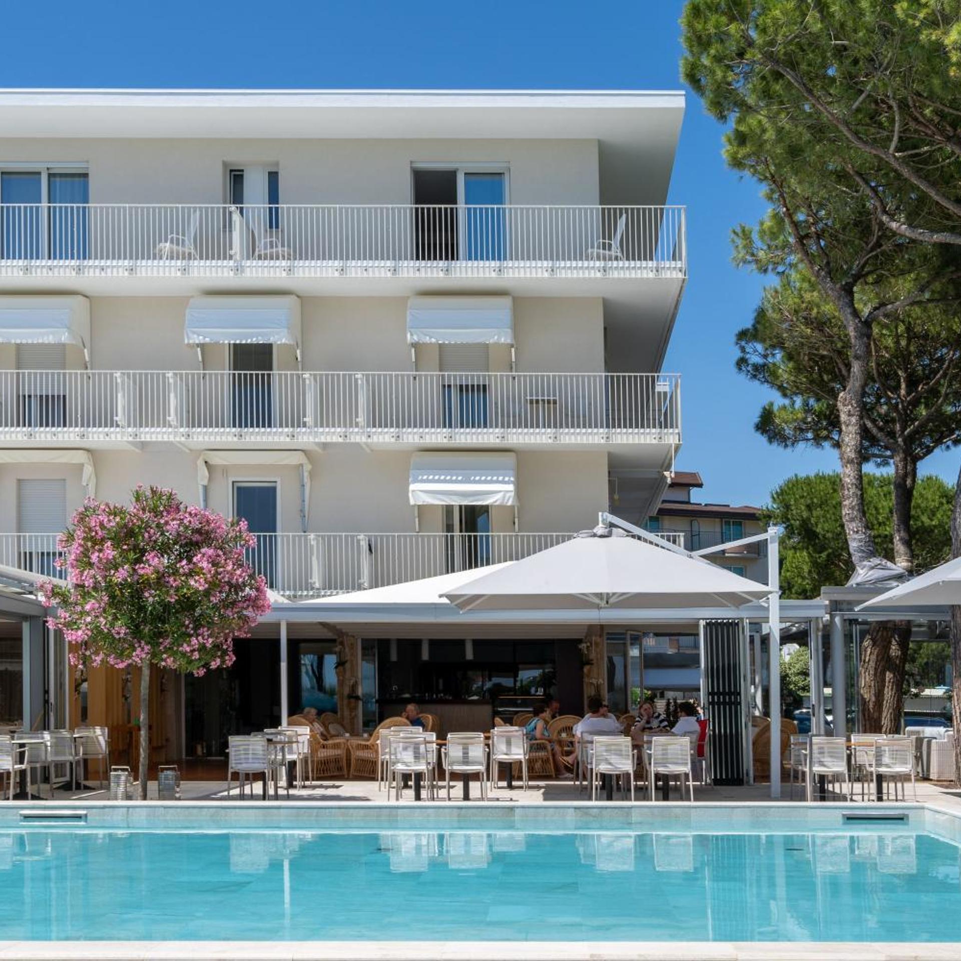 Hotel Bauer & Sporting 2/50