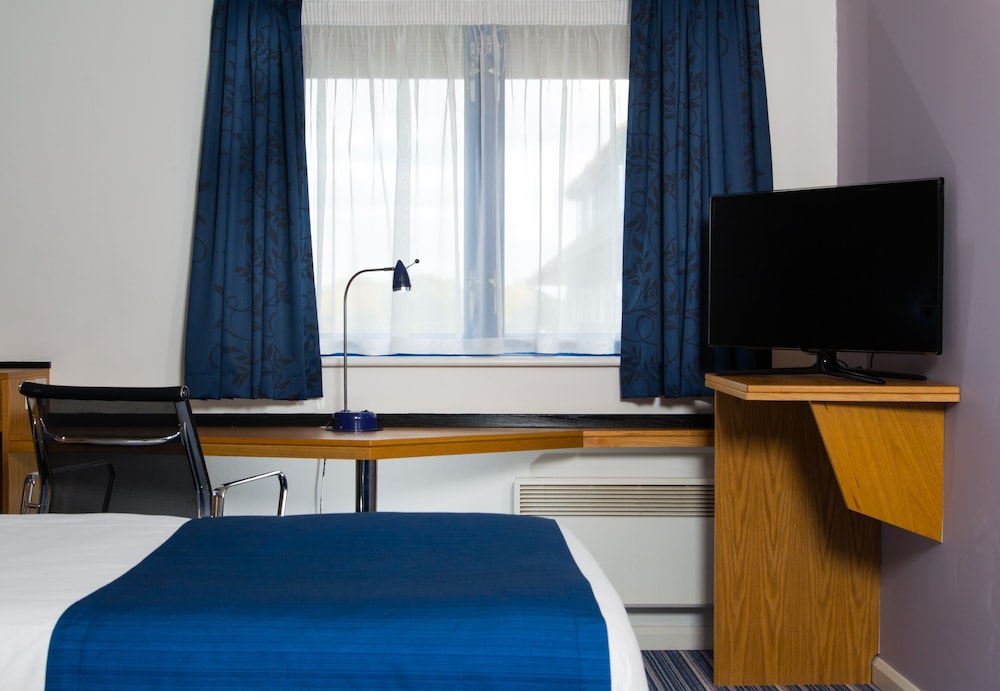 Holiday Inn Express Stafford, an IHG Hotel 20/61