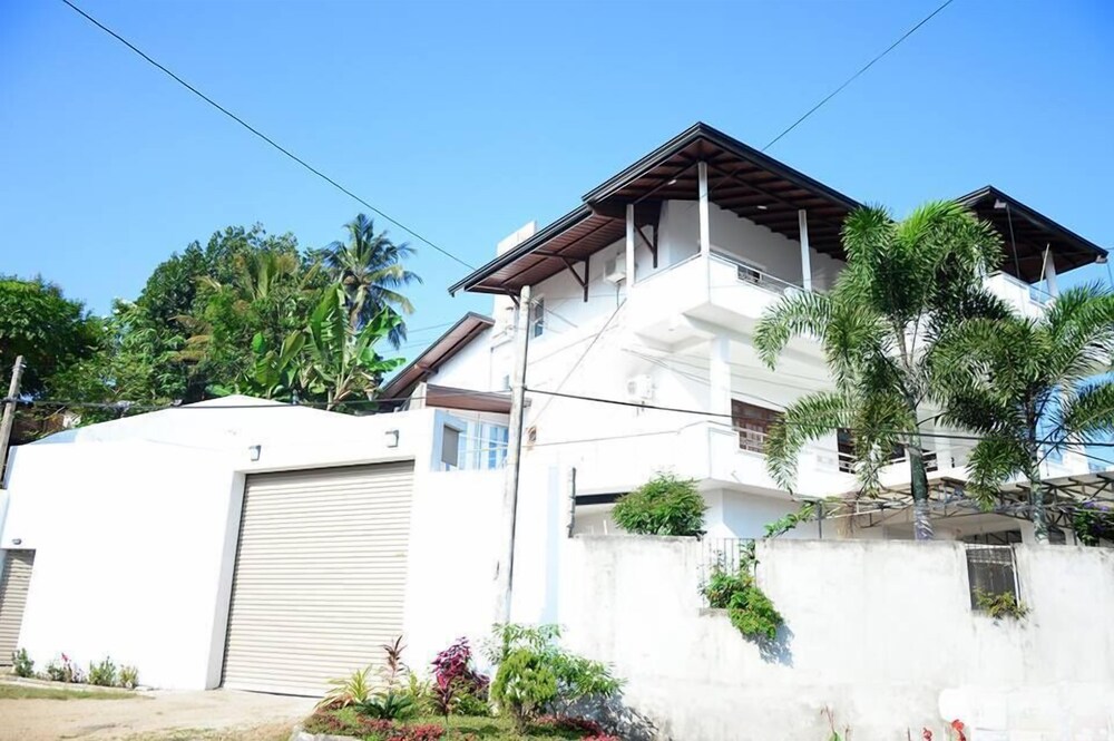 Dazzling Villa 5/54