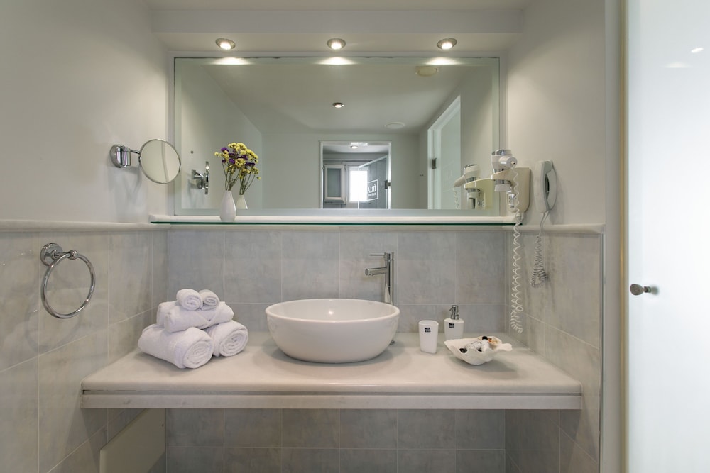 Standard, Twin Beds, Sea View, Iria Beach art hotel 4/4