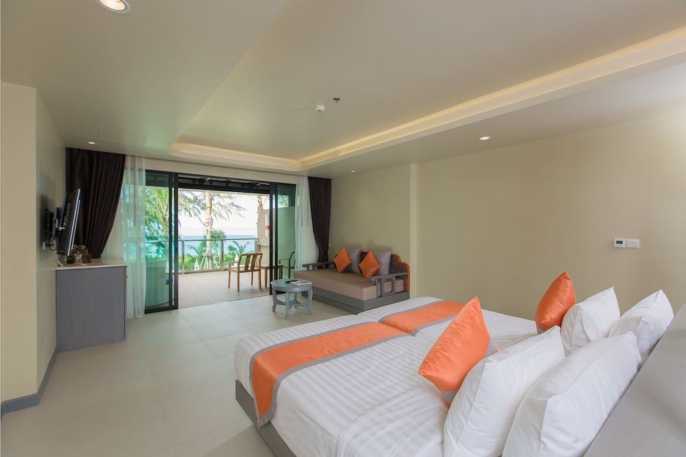 Grand Deluxe Sea View