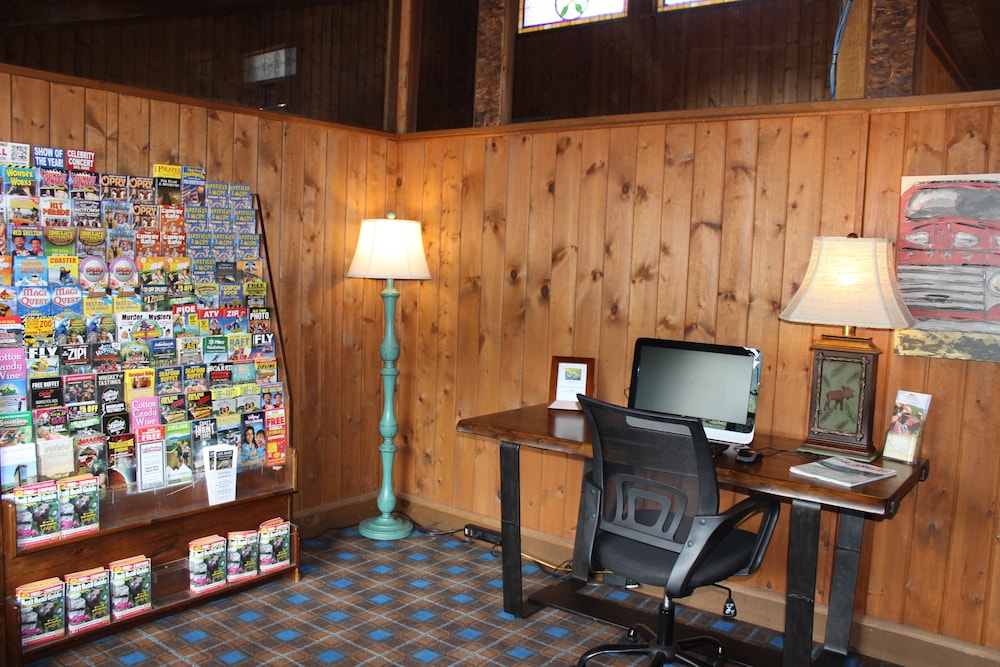 GREAT SMOKIES INN CHEROKEE 33/36