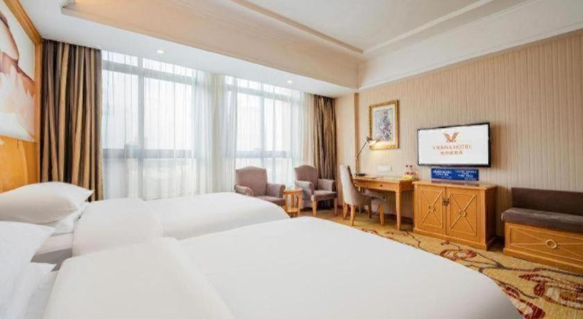 Vienna Hotel (Chengdu Xinfan Furniture City) 24/54