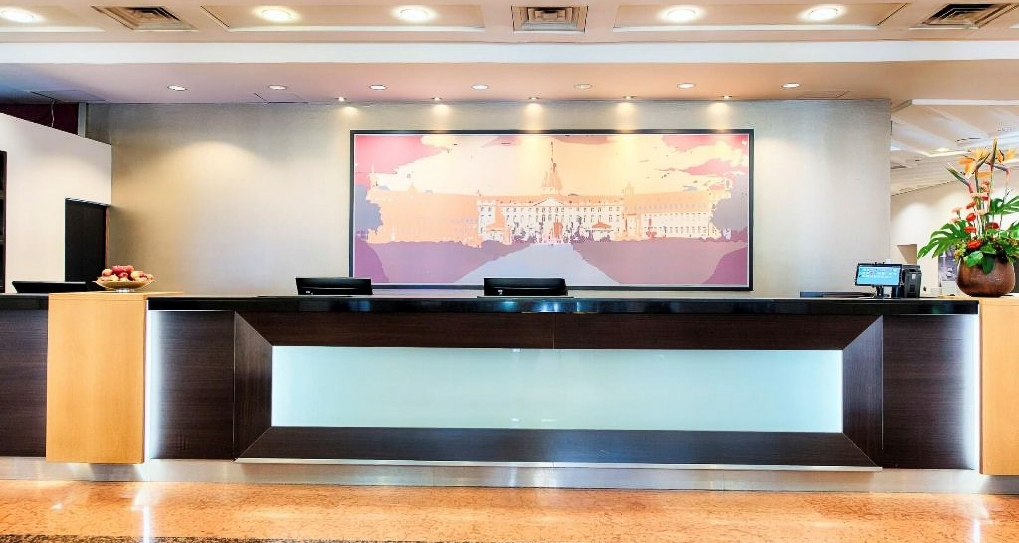 The Q - Quadro City Hotel 3/40