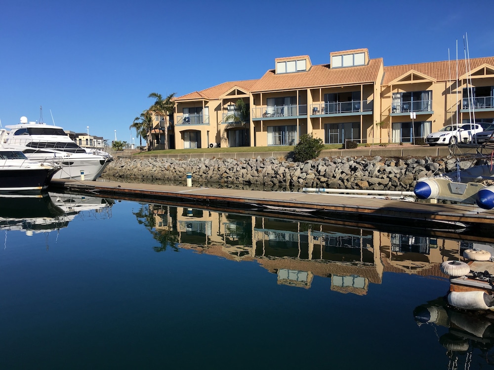 The Marina Hotel 1/66
