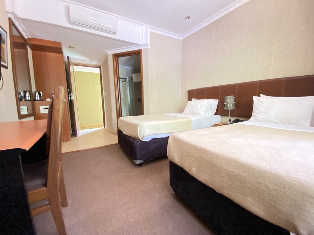 Sangana Lodge 9/50