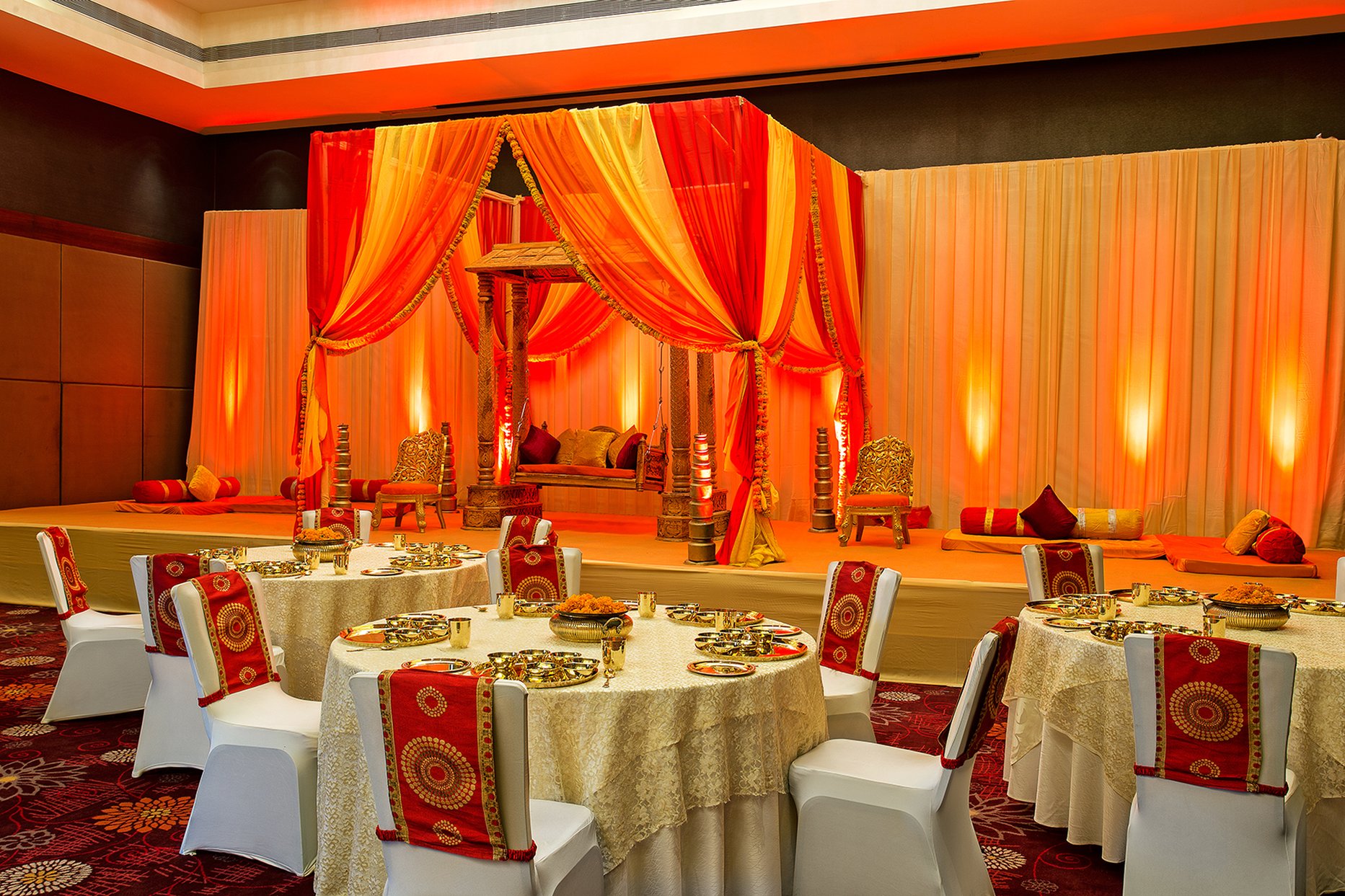 Crowne Plaza Ahmedabad City Centre 53/70