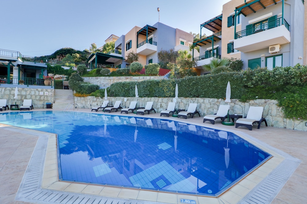 Erivolos Hotel Apartments 12/36
