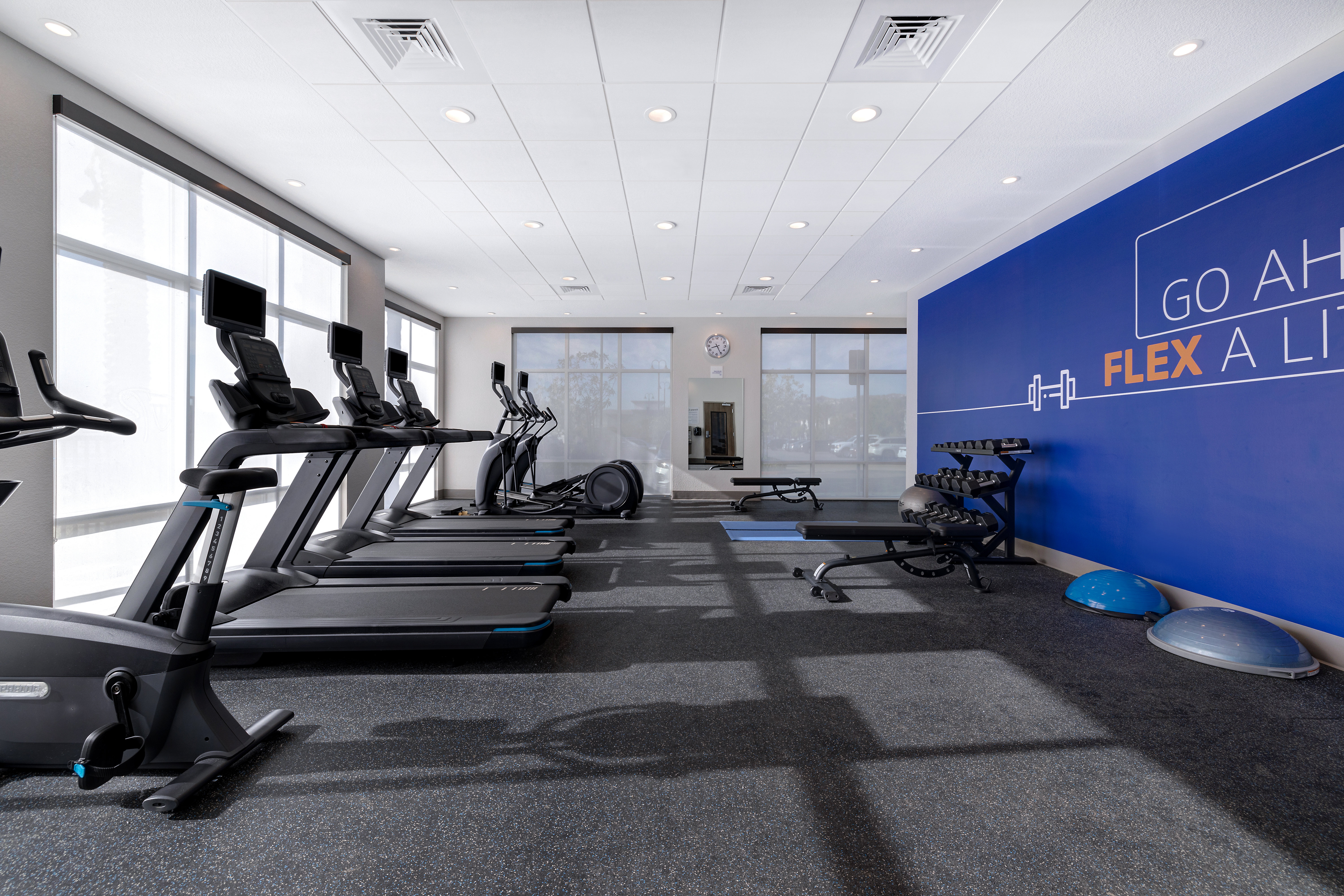 Holiday Inn Express & Suites Chino Hills, an IHG Hotel 19/50