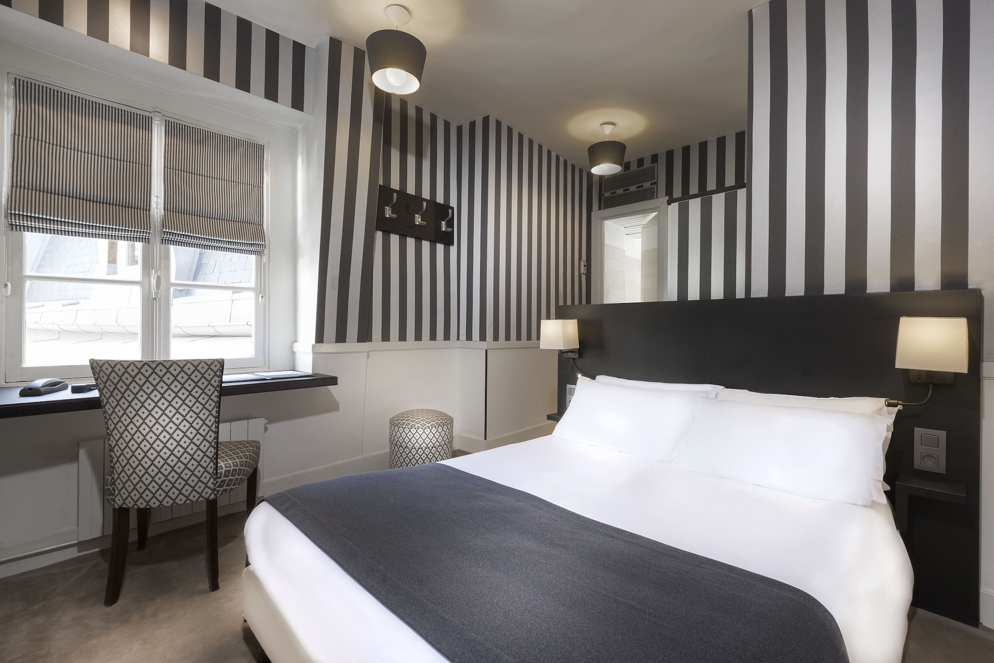 STANDARD, DOUBLE BED