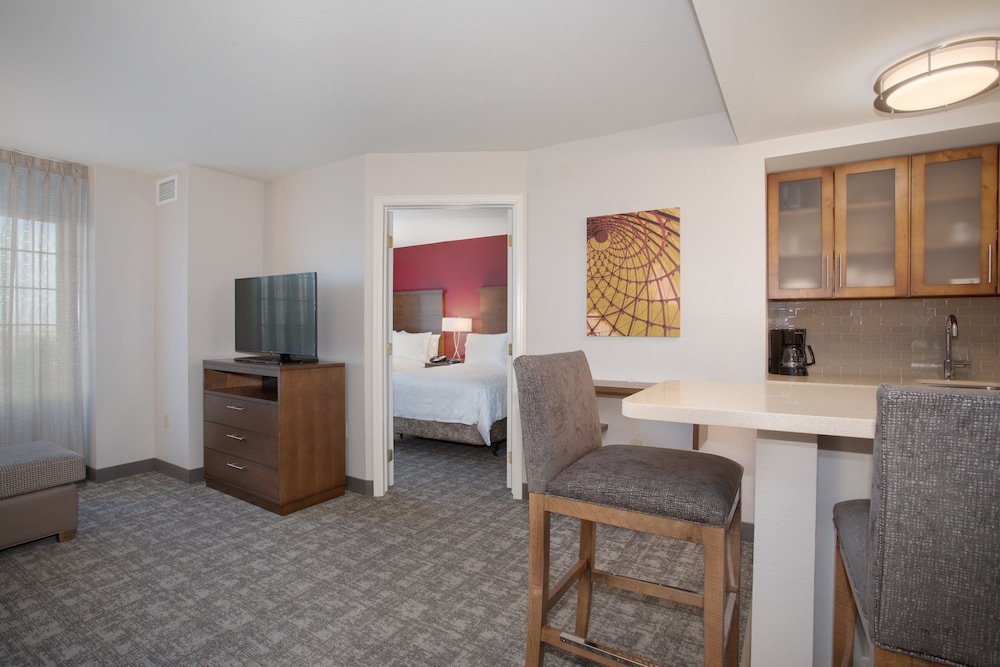 STAYBRIDGE SUITES DENVER INTERNATIONAL AIRPORT 36/63