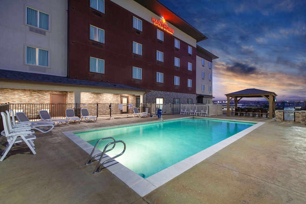 Hawthorn Suites By Wyndham Odessa 13/17