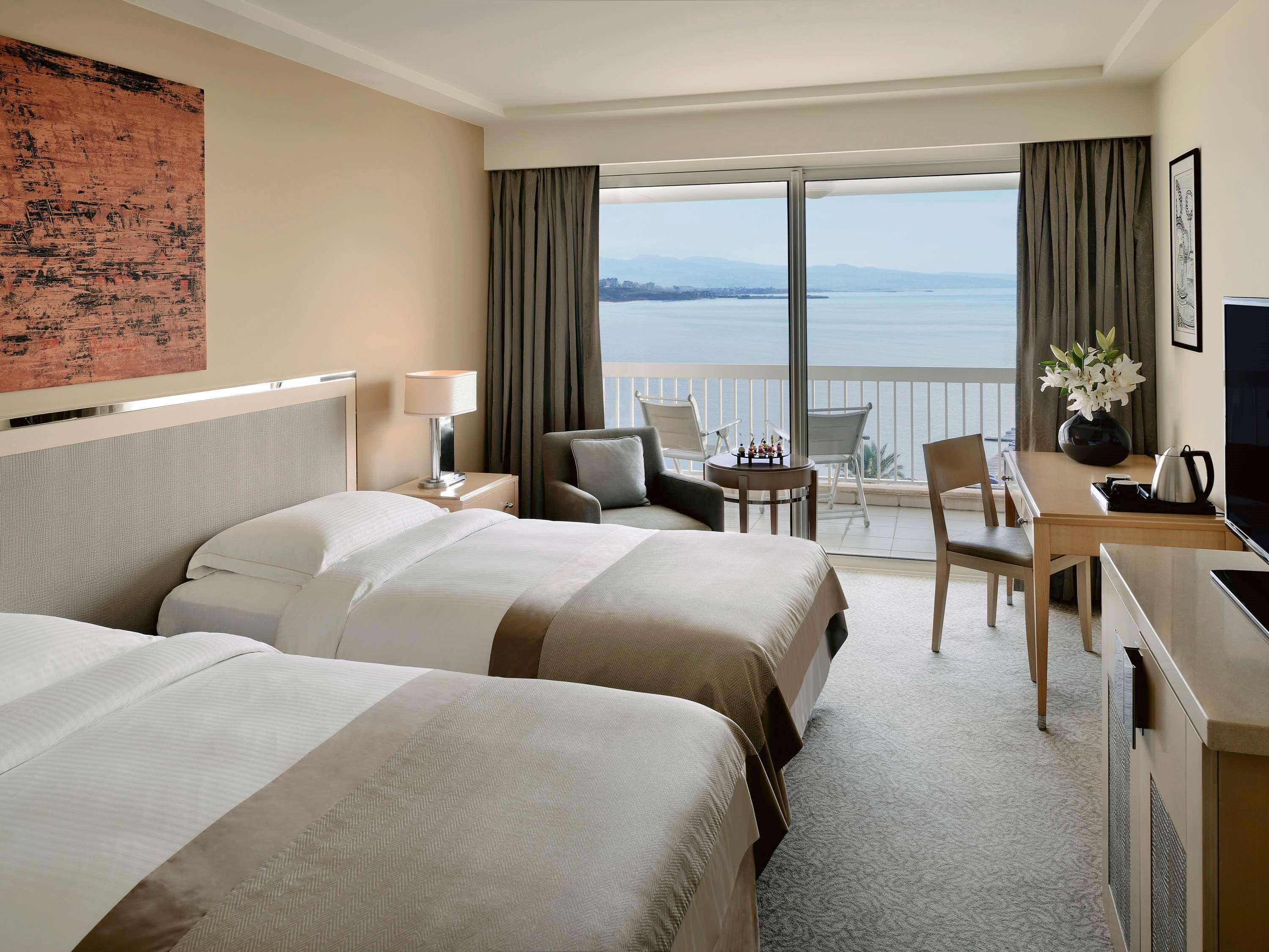 Deluxe, Double or Twin Bed, Sea View