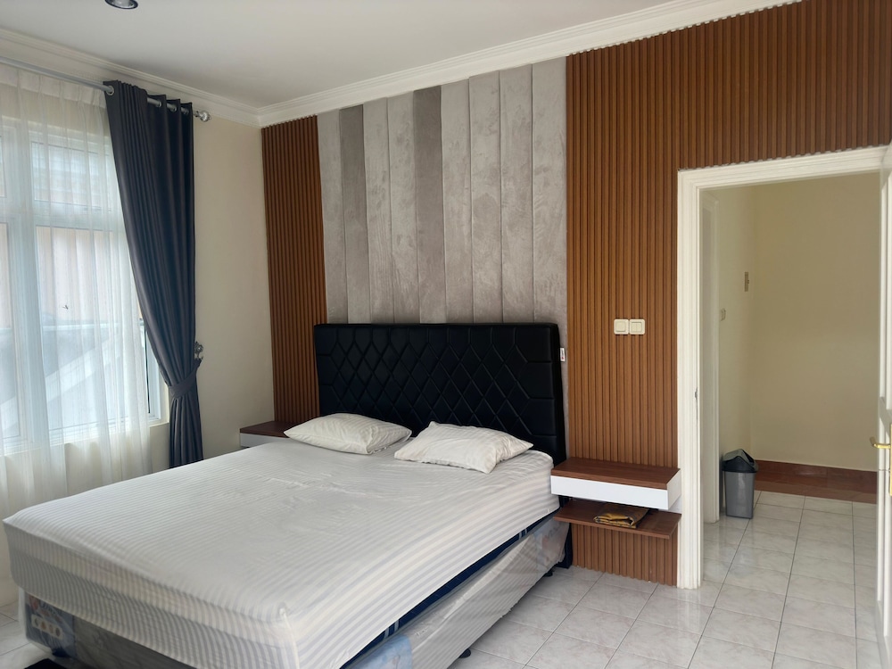 Eton Asia Kota Bunga Villas 12/48