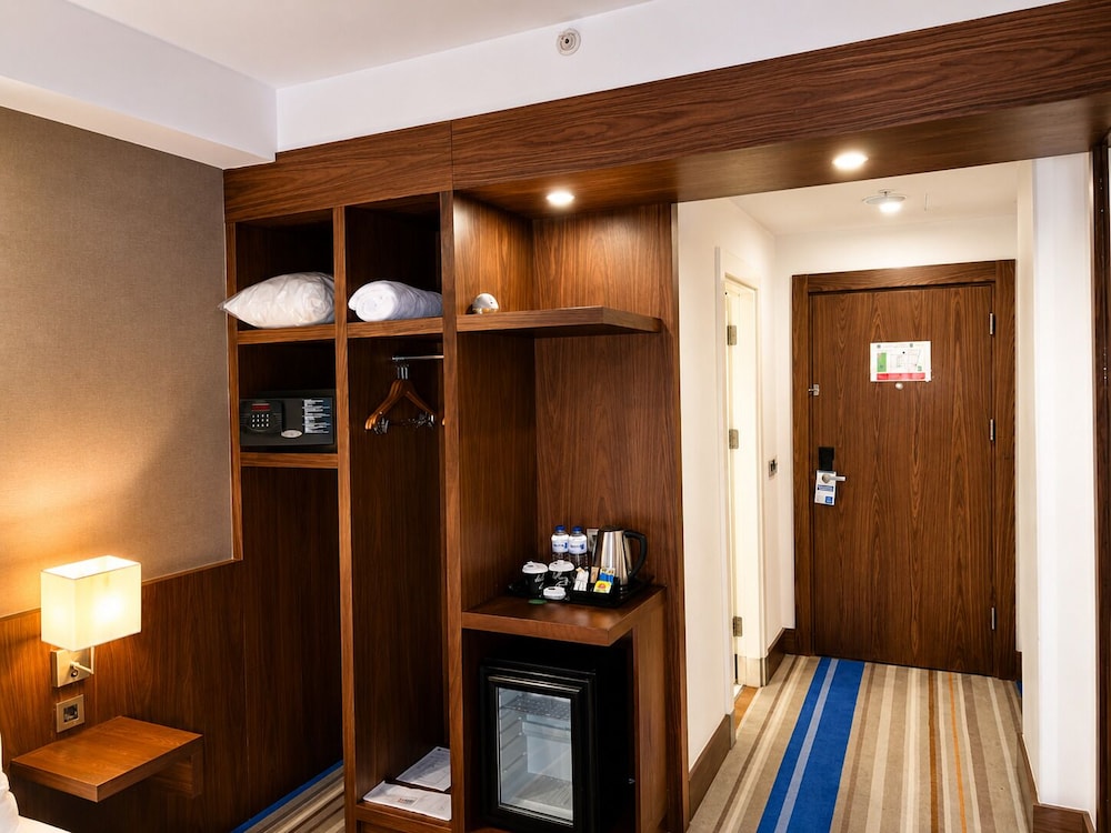 Liv City Hotels 38/69
