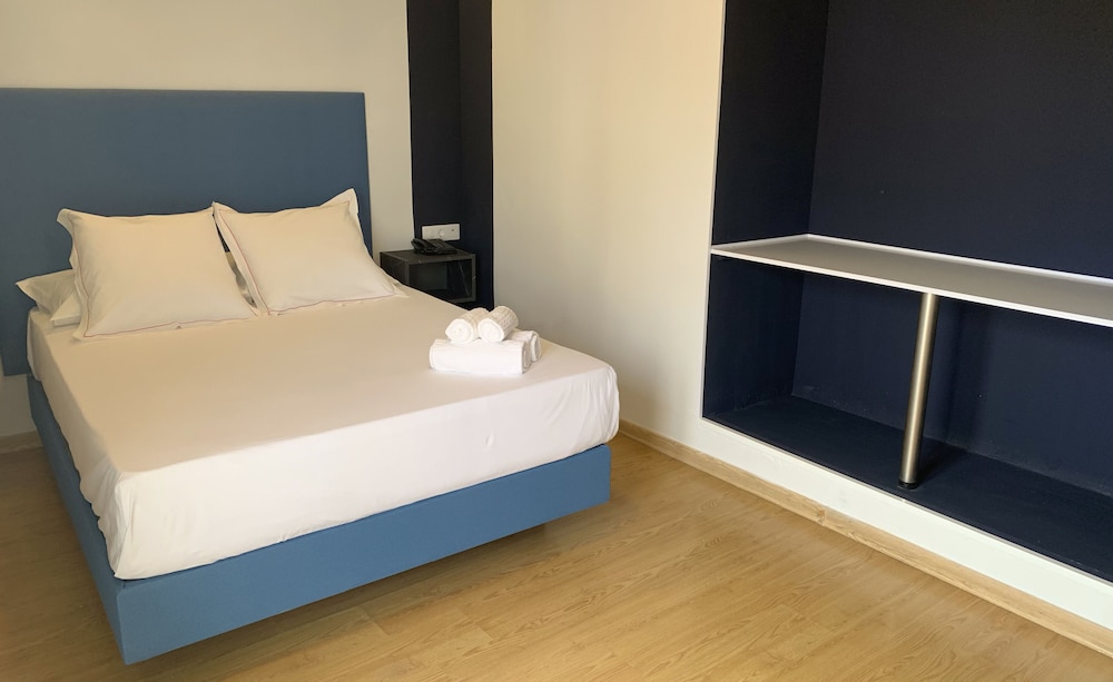 Economy, Single, Double or Twin Bed، Hotel Sireno Torremolinos Adults Only 3/9