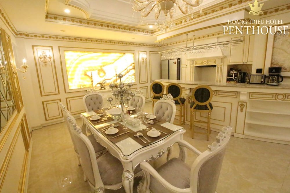 Hoang Trieu Hotel 41/49
