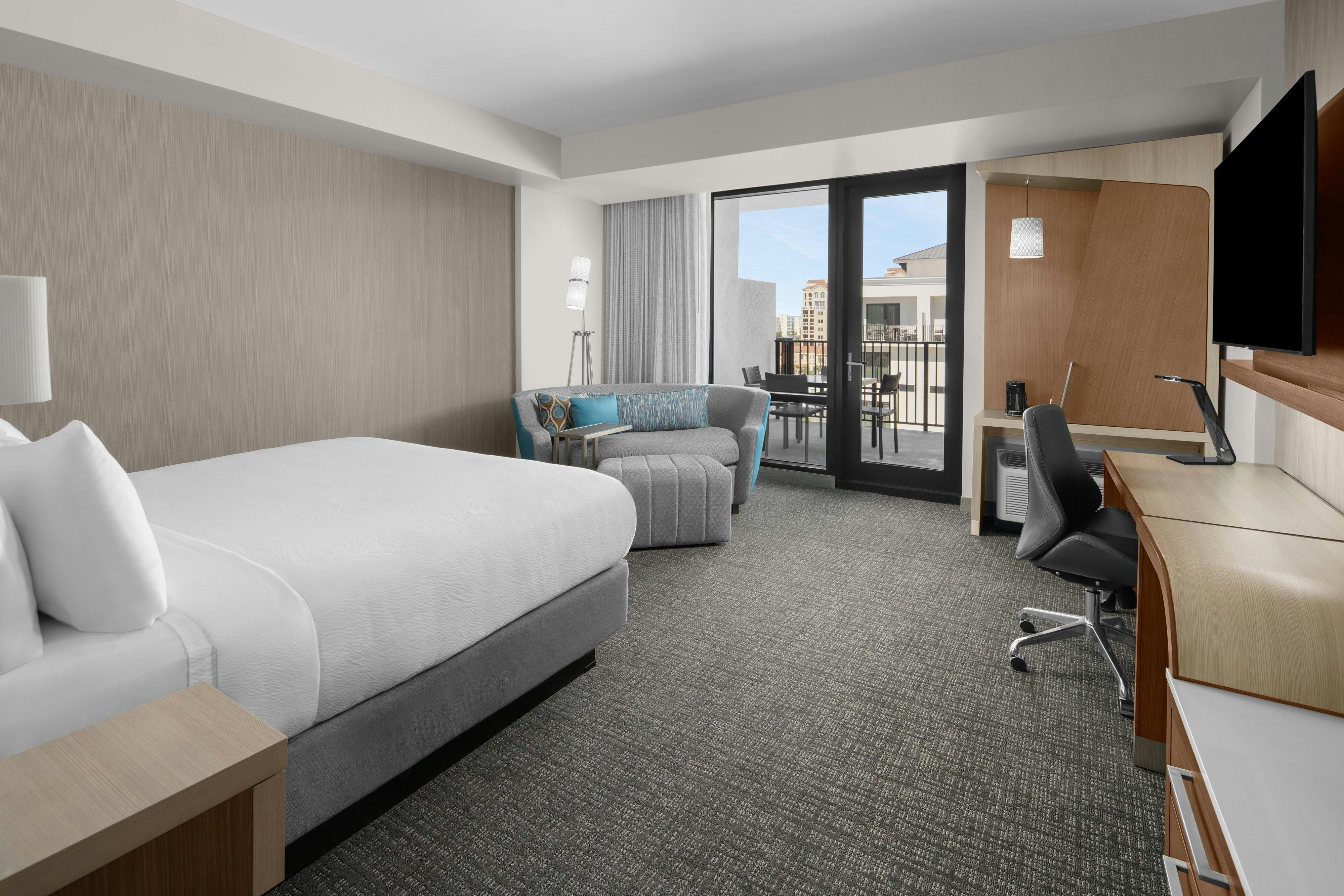 Courtyard by Marriott Clearwater Beach 7/14