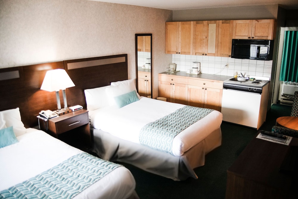 Efficiency, 2 Double Beds