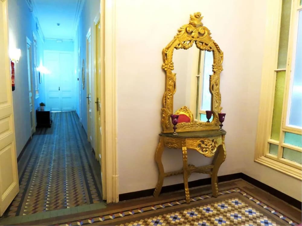 Hostal Balmes Centro 3/50