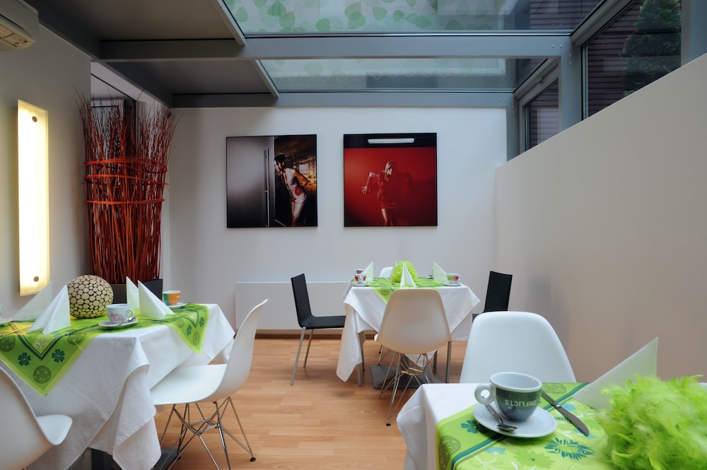 Art Hotel Praha 49/70